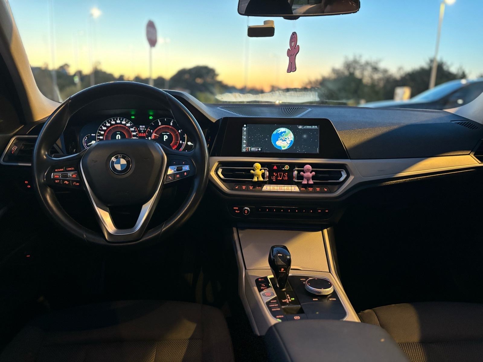 BMW serija 3 Touring 320d automatik, fotografija 8