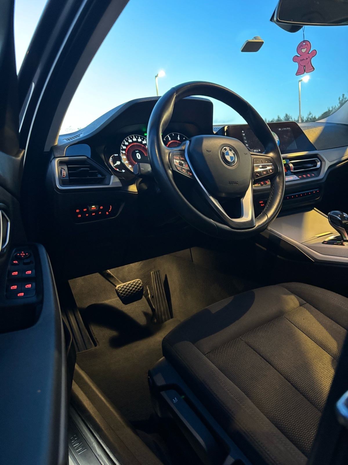 BMW serija 3 Touring 320d automatik, fotografija 10