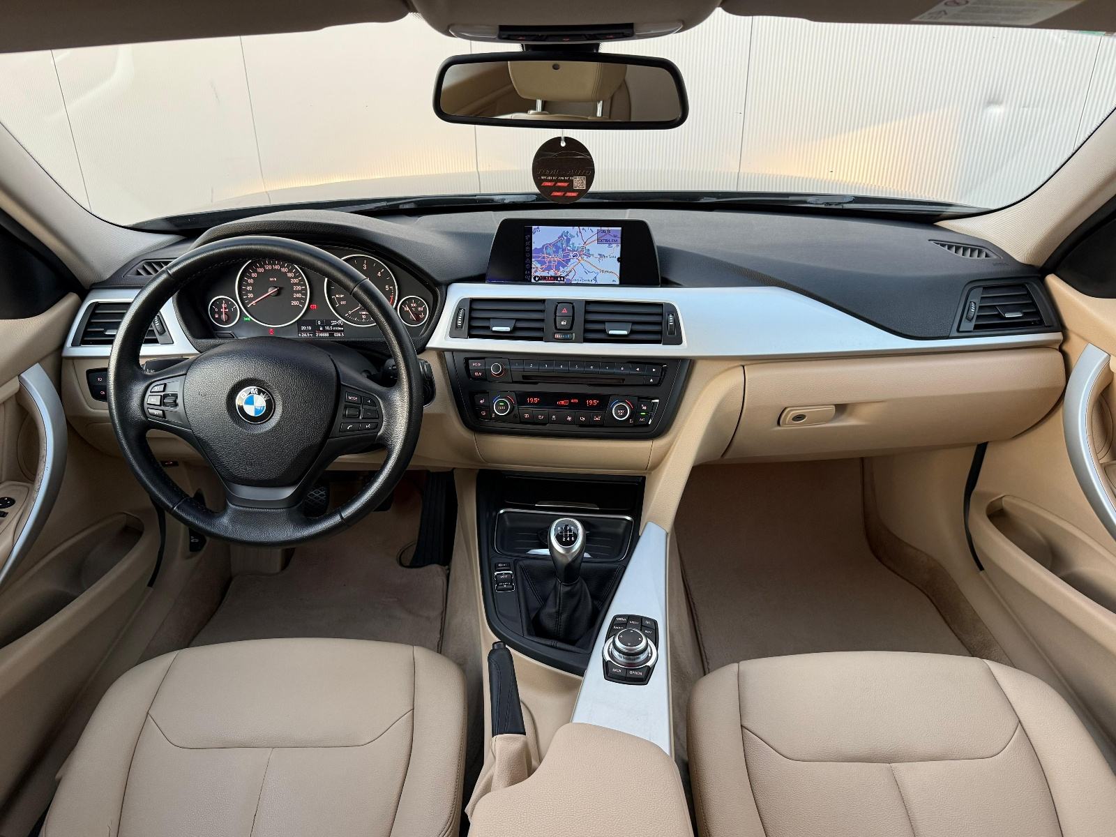 BMW 320 D☆NAVIGACIJA☆DIG.KLIMA☆VELIKI SERVIS☆ALU FELGE☆KOŽA☆, fotografija 10