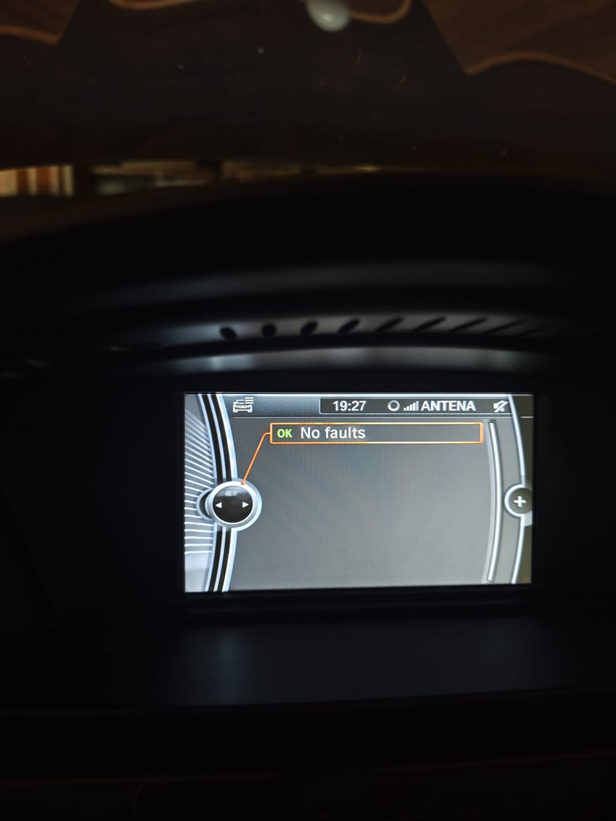 BMW serija 3 Touring 320d automatik, fotografija 18