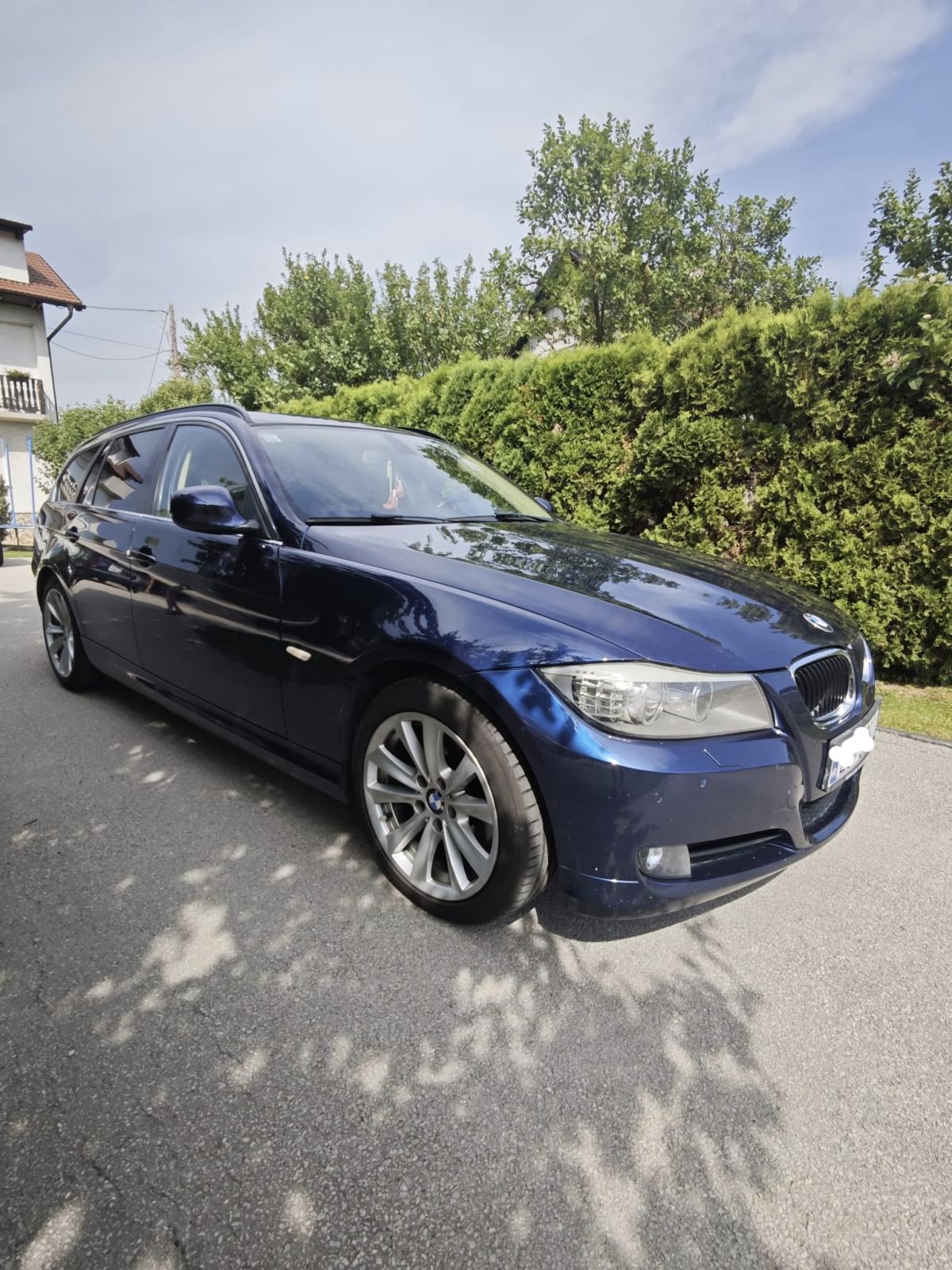 BMW serija 3 Touring 320d automatik, fotografija 1