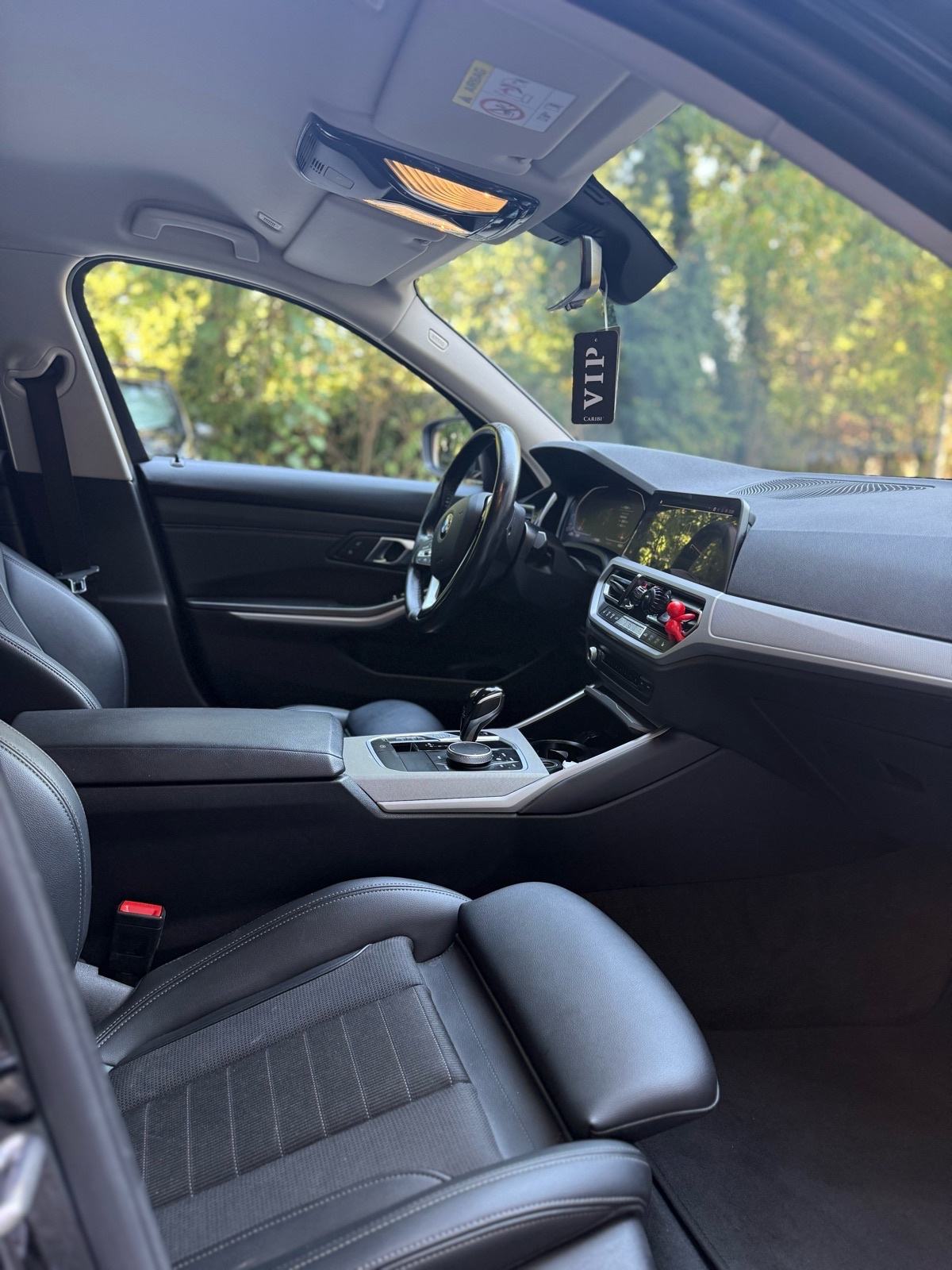 BMW serija 3 Touring 320d automatik, fotografija 8