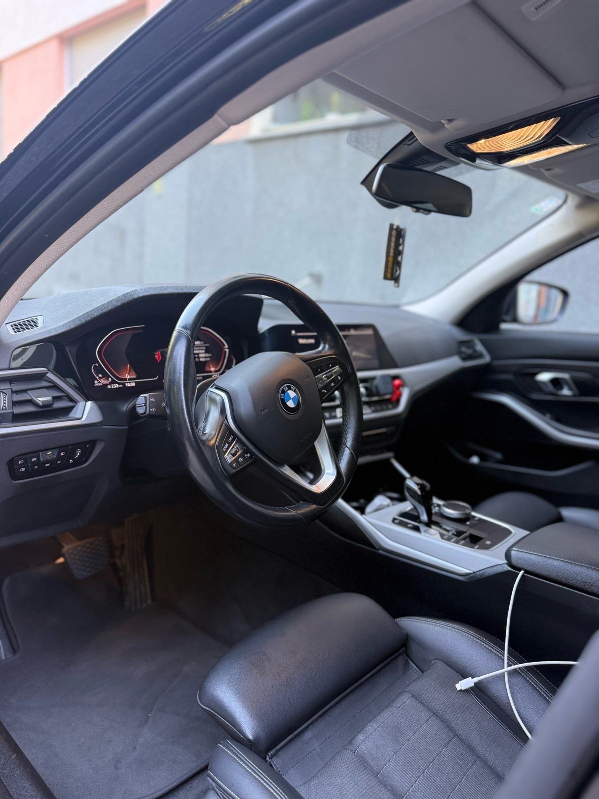 BMW serija 3 Touring 320d automatik, fotografija 7