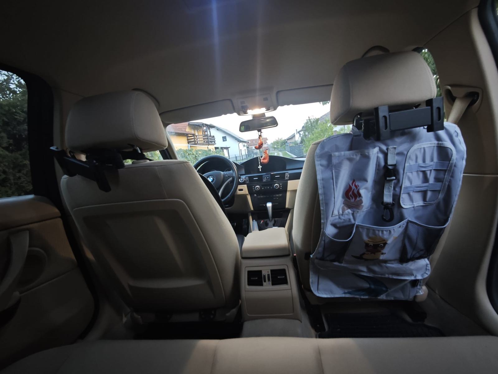 BMW serija 3 Touring 320d automatik, fotografija 13