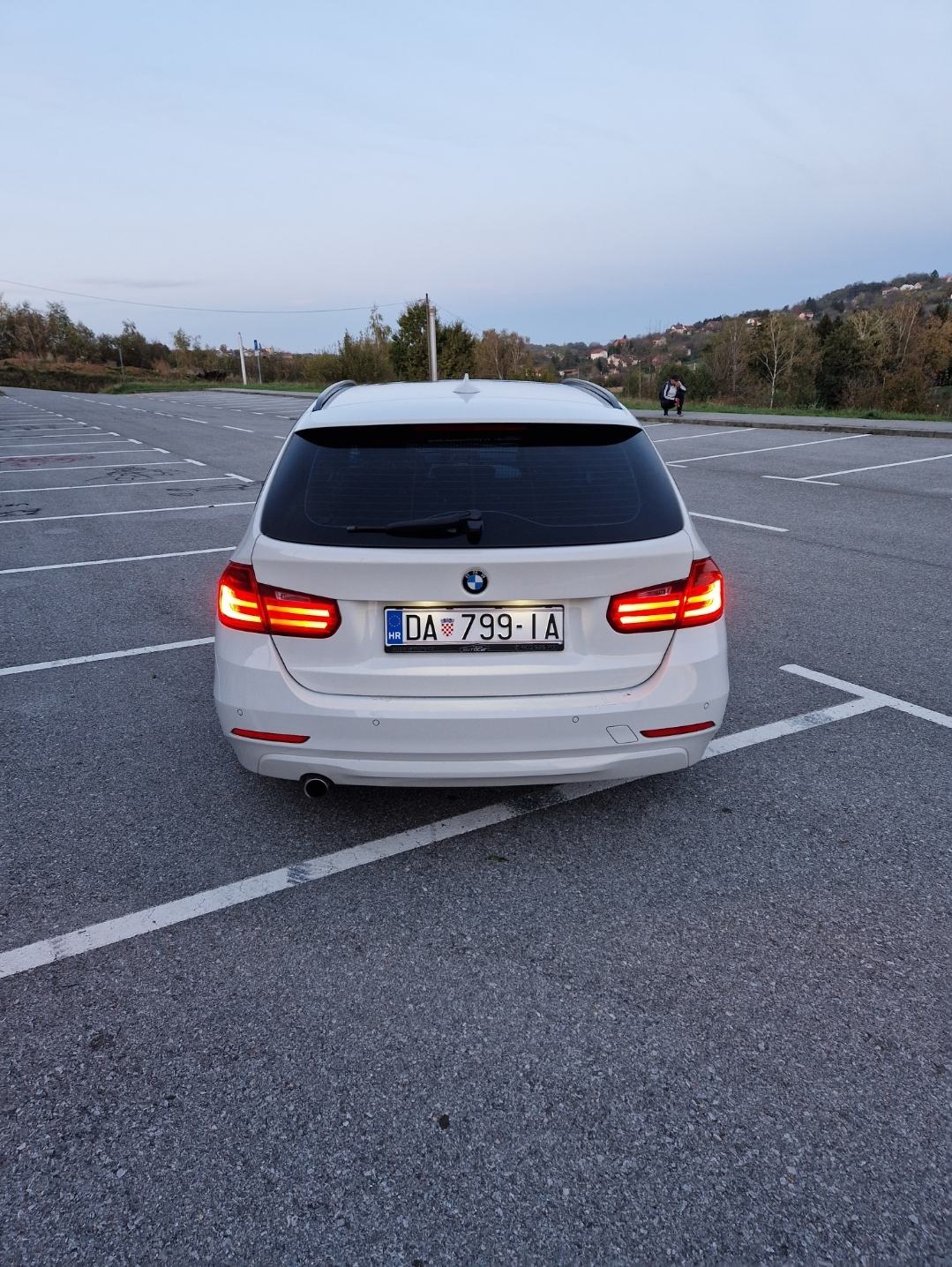 BMW serija 3 Touring 320d, otok Rab, fotografija 3