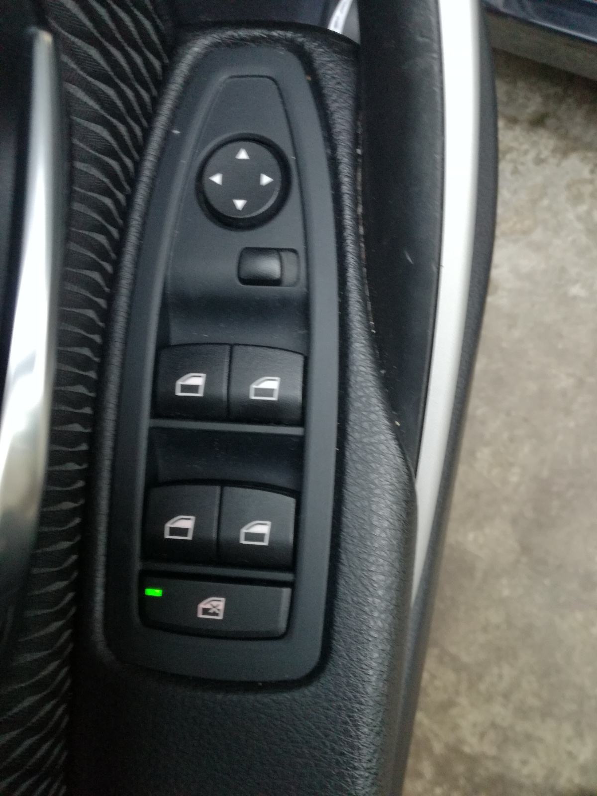 BMW serija 3 Touring 318d, fotografija 10