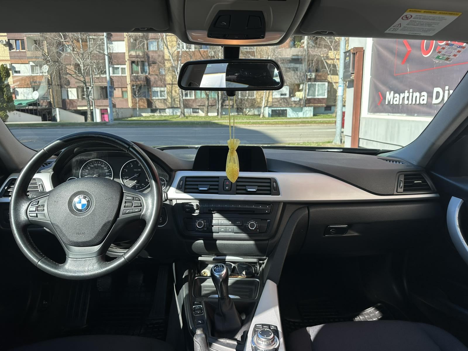 BMW serija 3 Touring 320d, fotografija 17