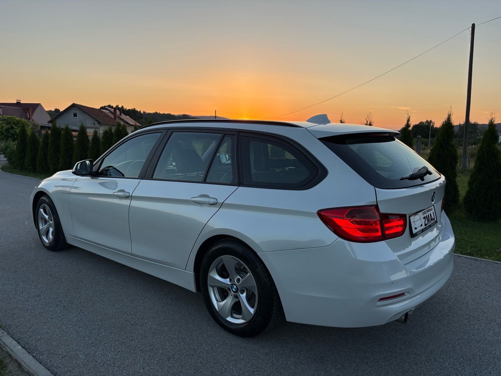 BMW serija 3 Touring 320d*Efficient dinamic*Mineral bijela*Ful oprema*, fotografija 8