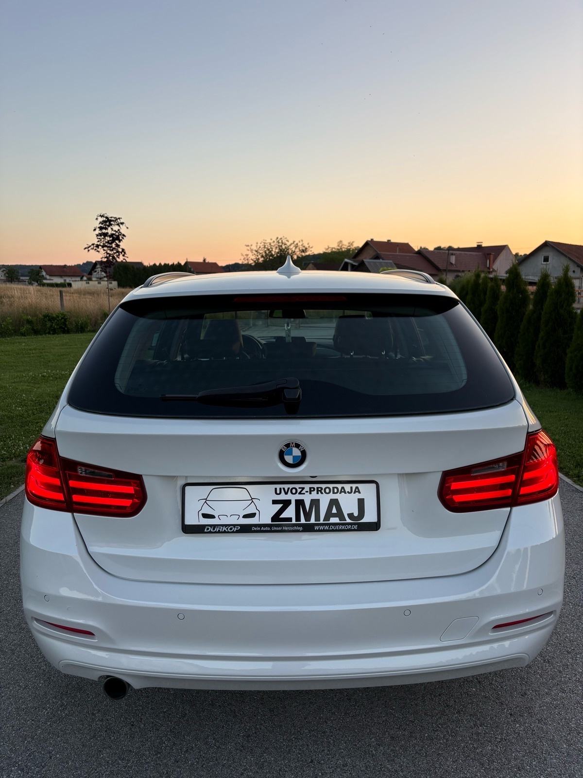 BMW serija 3 Touring 320d*Efficient dinamic*Mineral bijela*Ful oprema*, fotografija 9