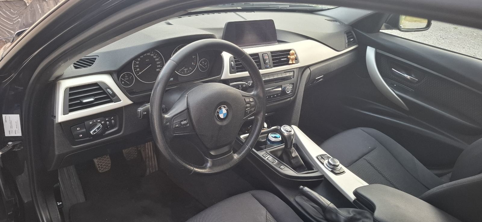BMW serija 3 Touring 320d, pogled izvana - slika 1