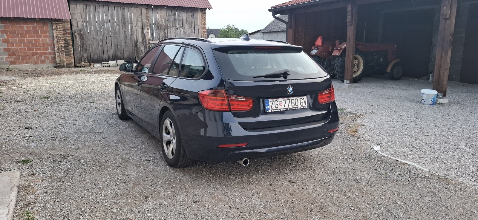 BMW serija 3 Touring 320d, pogled izvana - slika 4