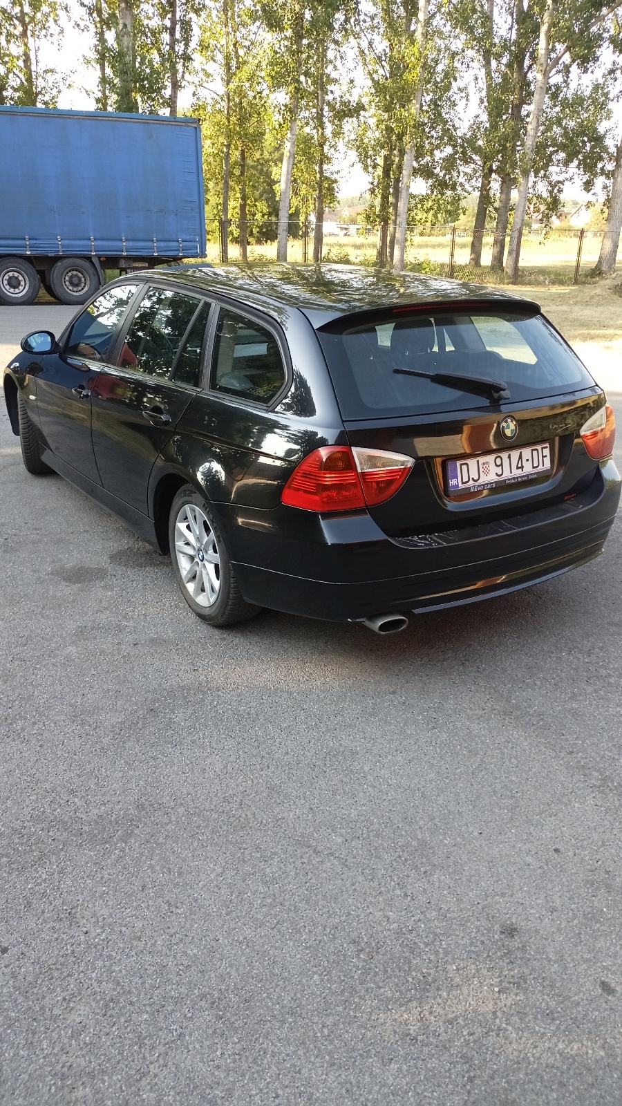 BMW serija 3 Touring 320d, fotografija 3