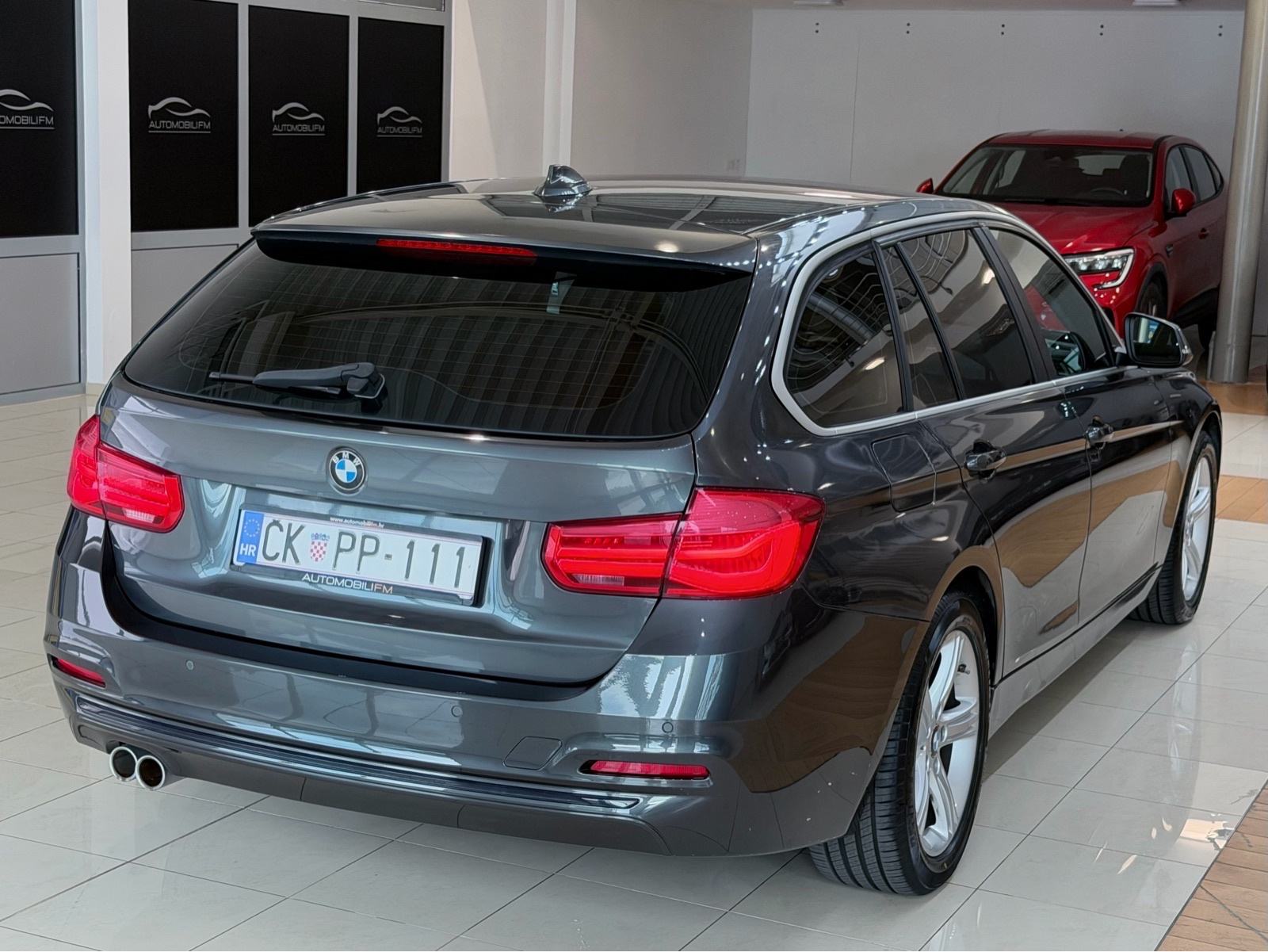 BMW 320d xDrive Touring | LCI | LED | NAVI PRO | F1 | PDC | JAMSTVO, fotografija 8