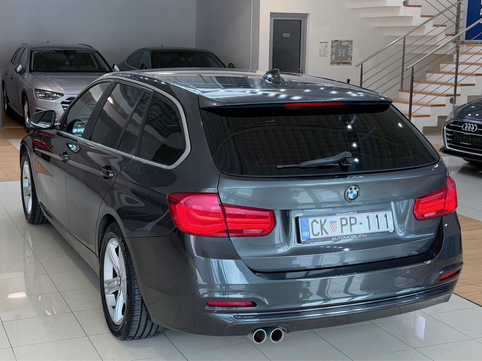 BMW 320d xDrive Touring | LCI | LED | NAVI PRO | F1 | PDC | JAMSTVO, fotografija 6