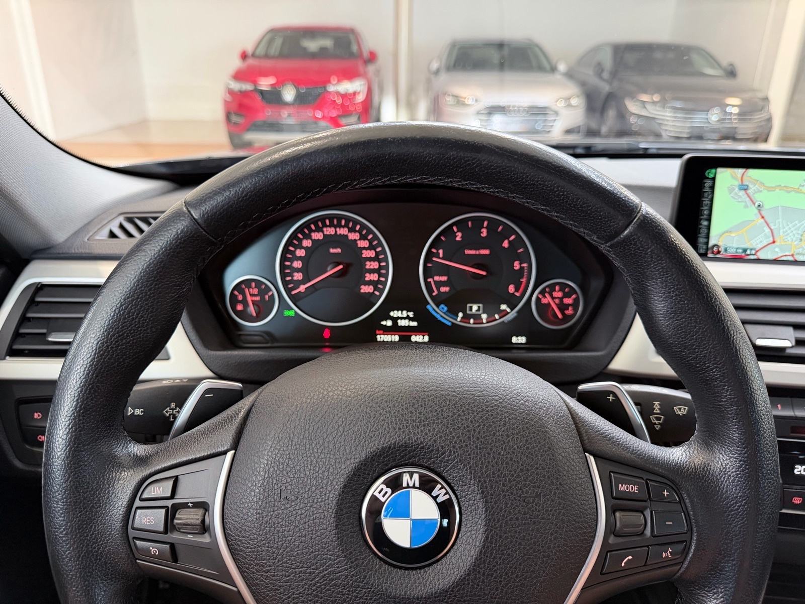 BMW 320d xDrive Touring | LCI | LED | NAVI PRO | F1 | PDC | JAMSTVO, fotografija 17