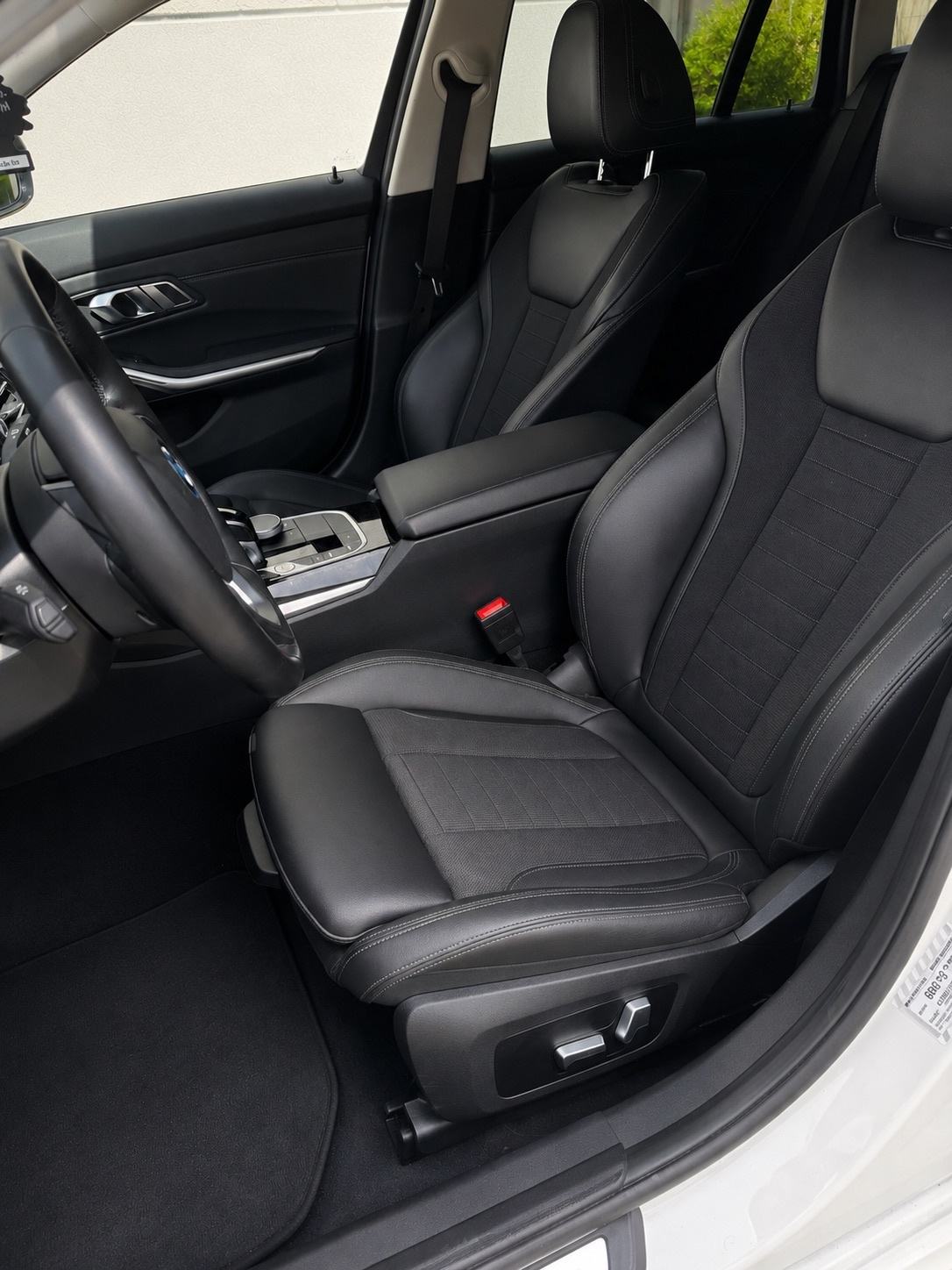 BMW serija 3 Touring 320e automatik, fotografija 8