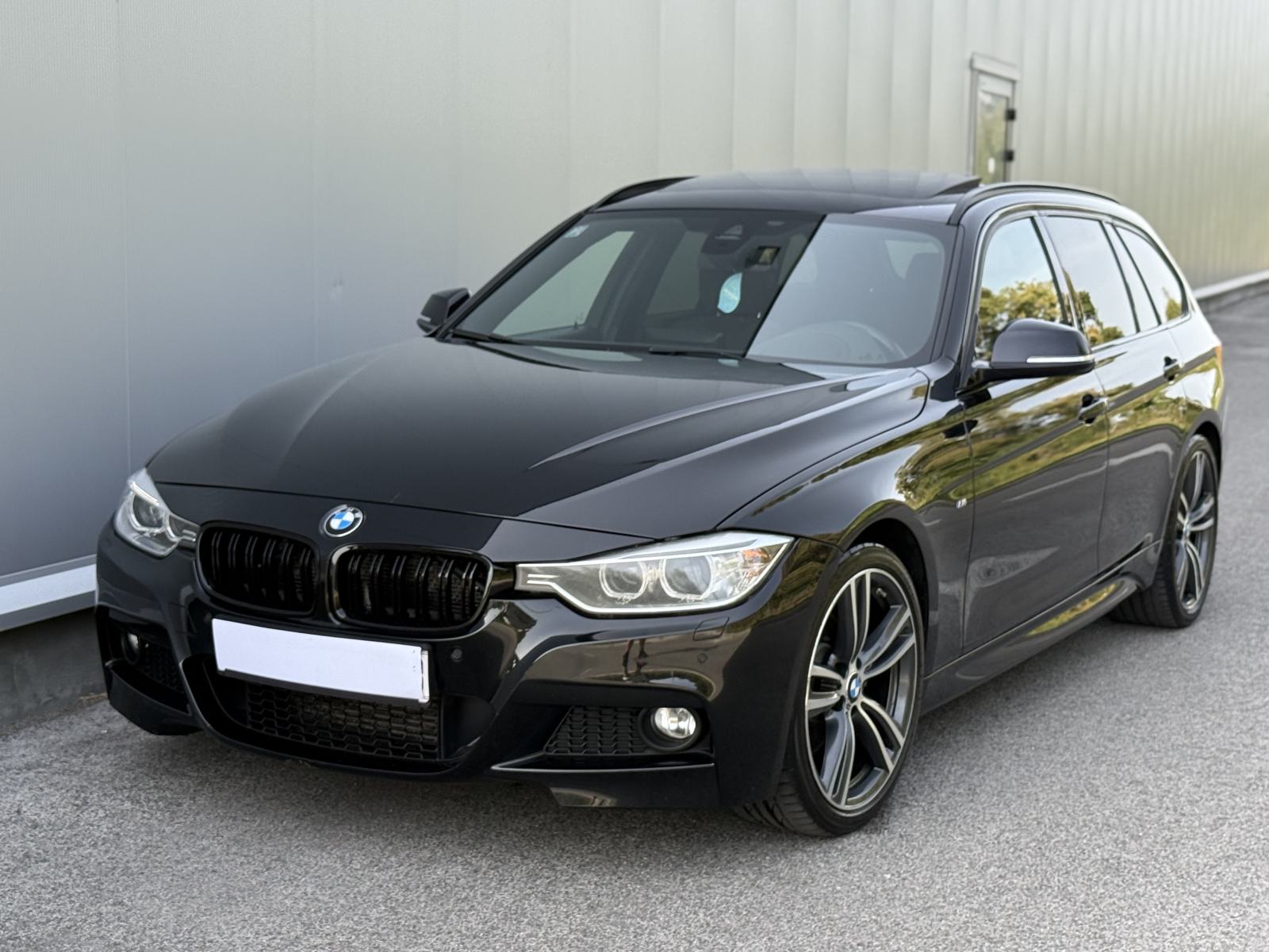 BMW serija 3 Touring 325 D M-PAKET 220 KS SAG F1 AUTOMATIK PANORAMA ZG, fotografija 1