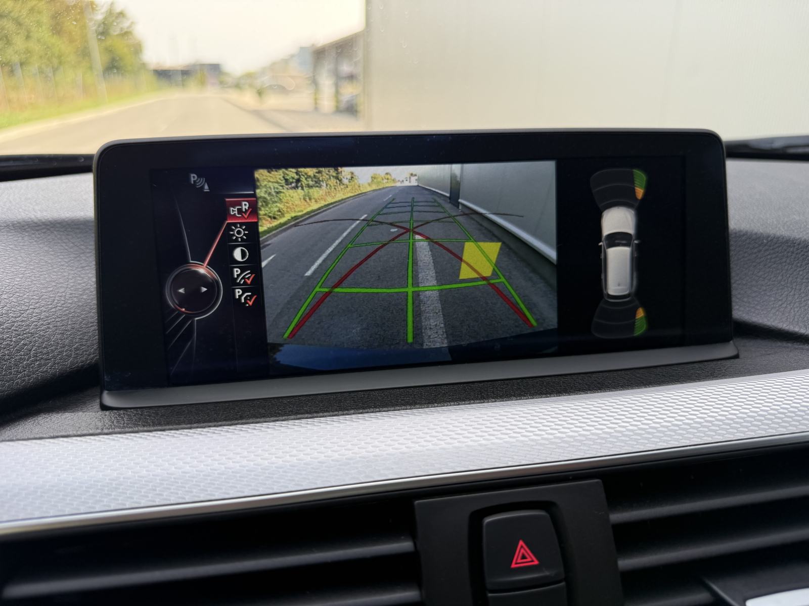 BMW serija 3 Touring 325 D M-PAKET 220 KS SAG F1 AUTOMATIK PANORAMA ZG, fotografija 17
