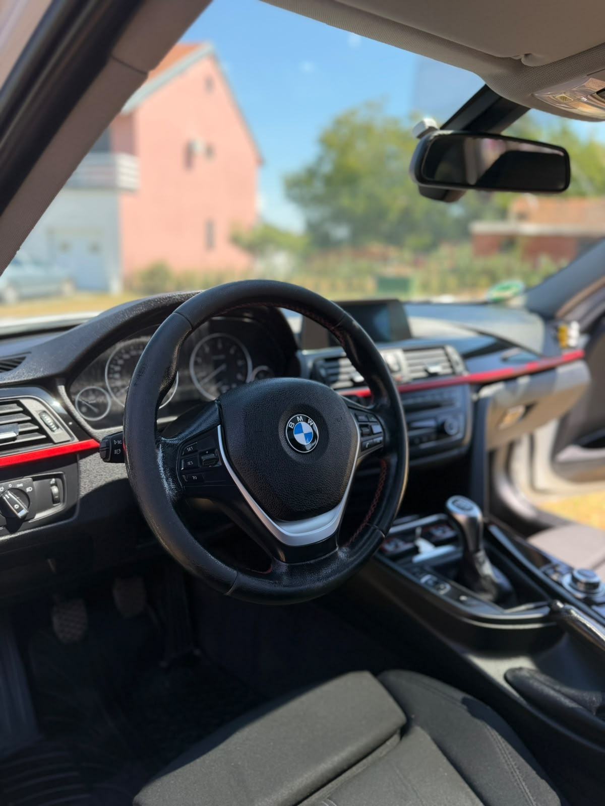 BMW serija 3 Touring 325d, fotografija 2