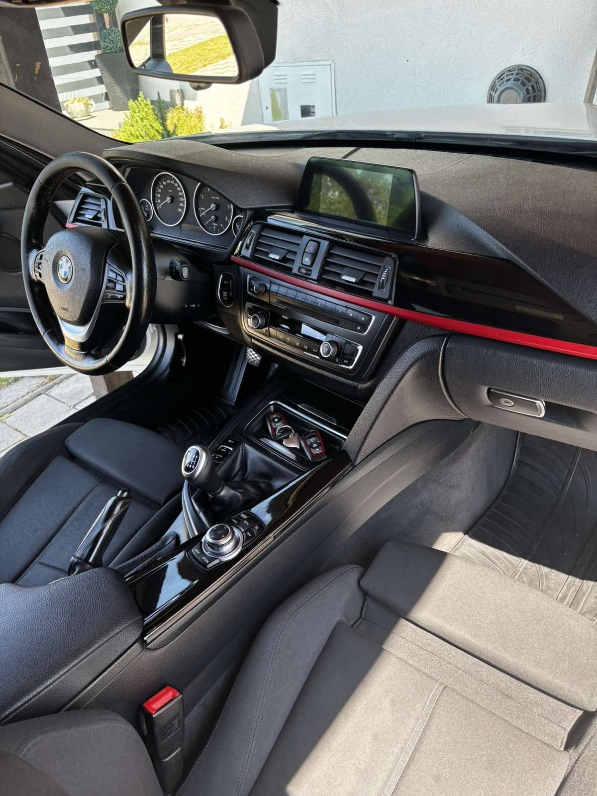 BMW serija 3 Touring 325d, fotografija 16
