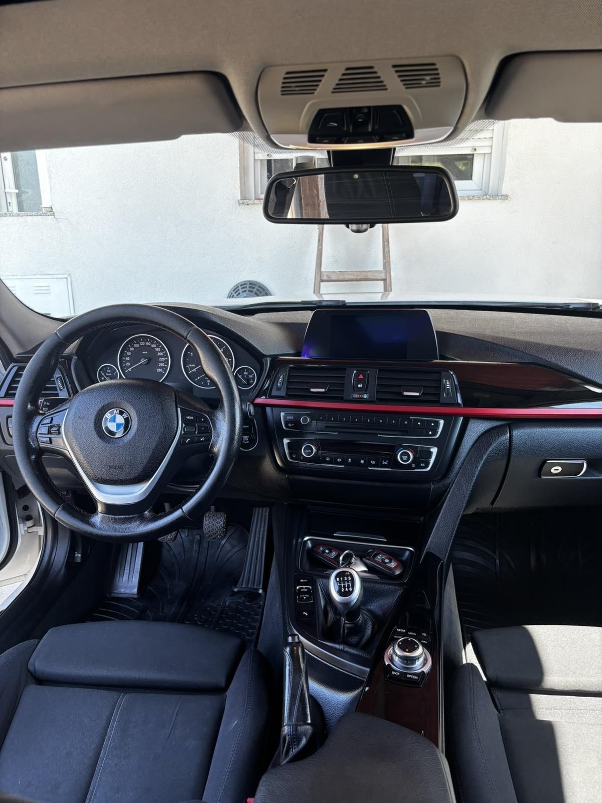 BMW serija 3 Touring 325d, fotografija 15
