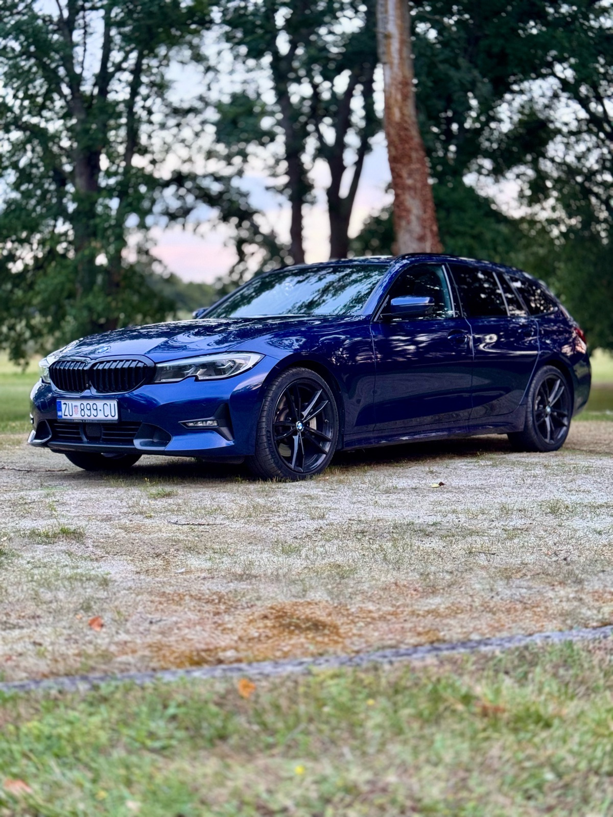 BMW G21/330d xDrive/ Mediterran-blue metallic/ 2019/170tkm/326hp-730Nm, pogled izvana - slika 1