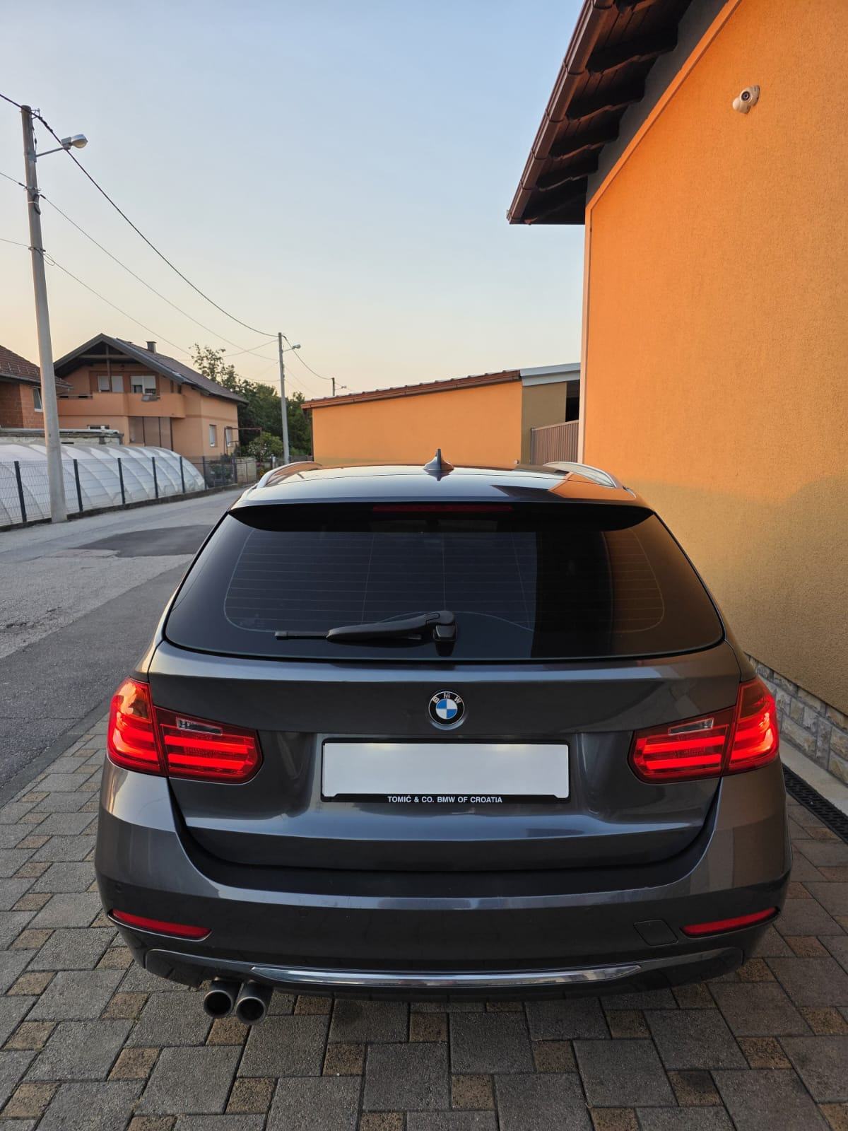 BMW Touring 330d AUTOMATIK - LUXURY LINE - SERVISNA - JEDINSTVEN U HR!, fotografija 9