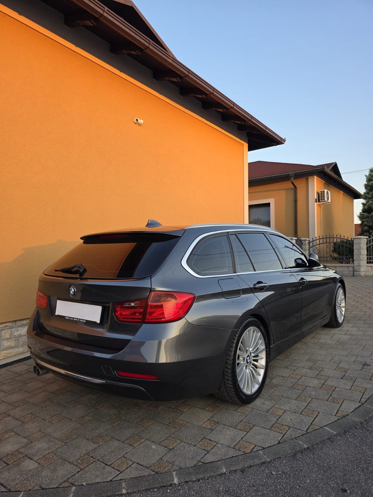 BMW Touring 330d AUTOMATIK - LUXURY LINE - SERVISNA - JEDINSTVEN U HR!, fotografija 10