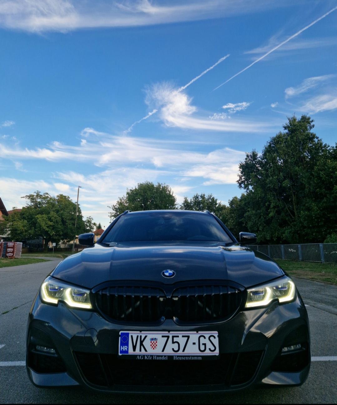 BMW 330d M sport, fotografija 1