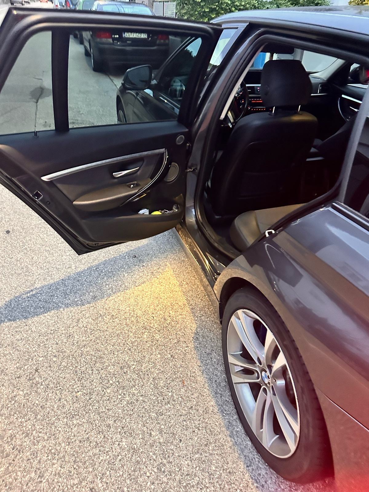 BMW serija 3 Touring 335d automatik, fotografija 8