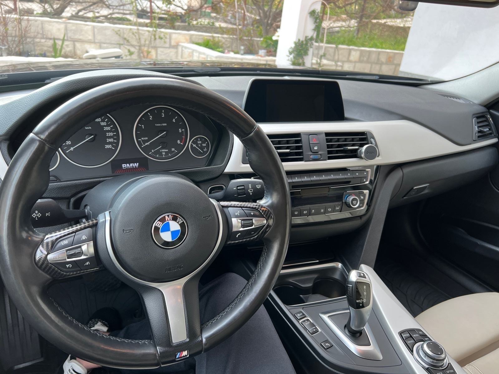 BMW serija 3 Touring B47 M-Paket automatik,reg cilu godinu, fotografija 6