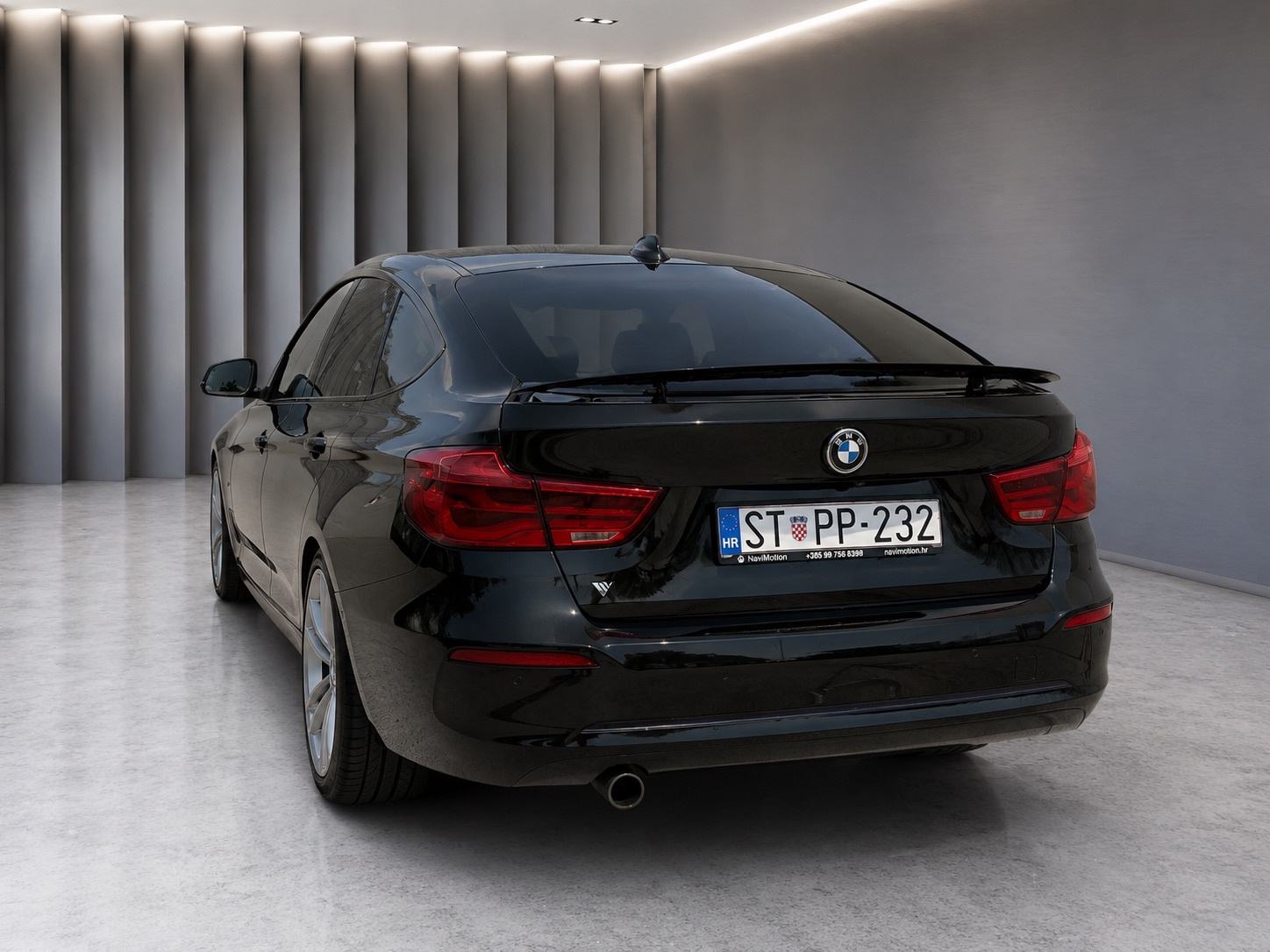 BMW serija 318 Gran Turismo 2.0, Leazing bez ucesca u sustavu PDV-a, pogled izvana - slika 3