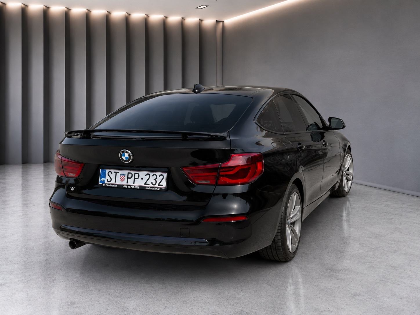 BMW serija 318 Gran Turismo 2.0, Leazing bez ucesca u sustavu PDV-a, pogled izvana - slika 4