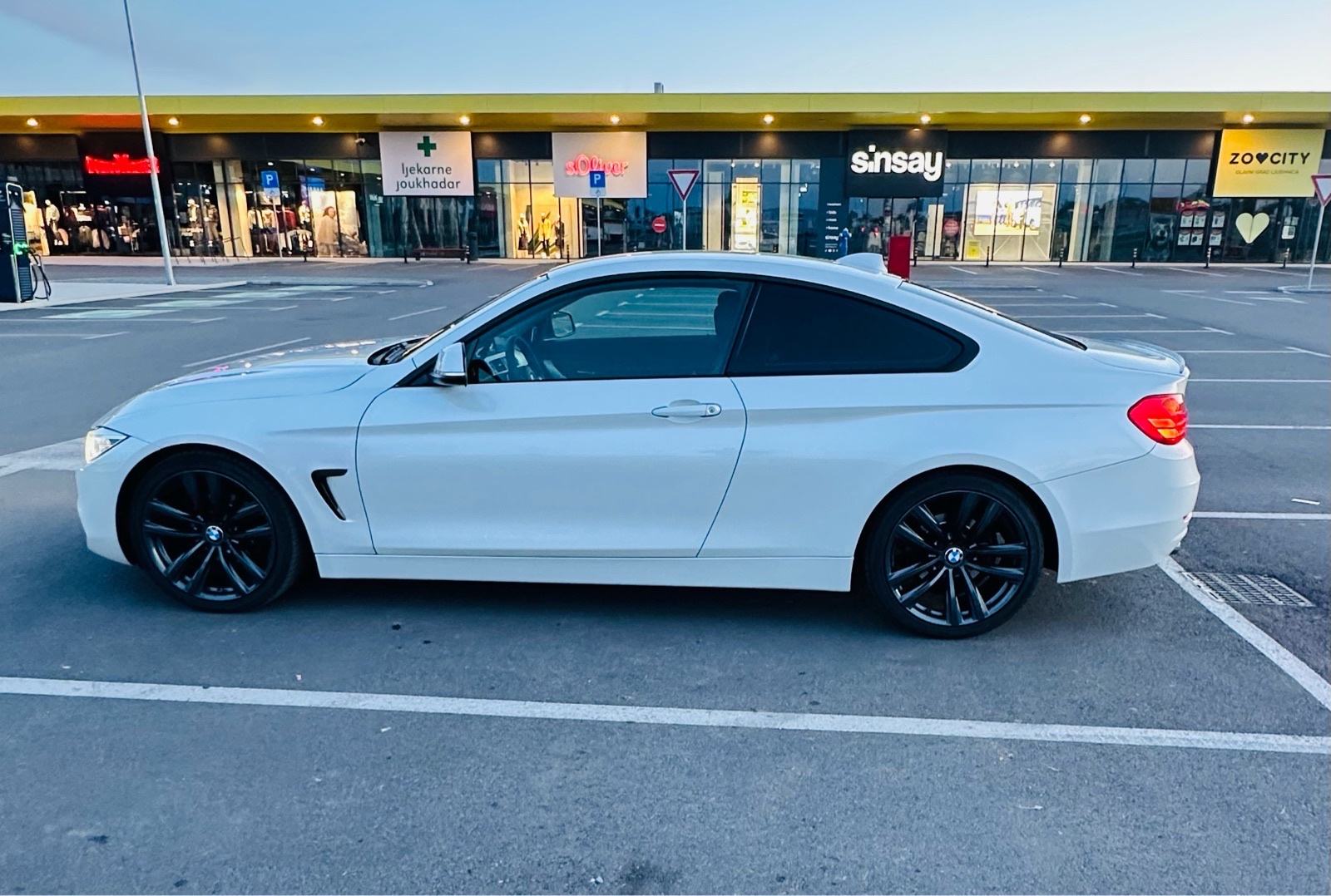 BMW serija 4 Coupe 420d 2016g reg. 11/26g automatik, fotografija 3