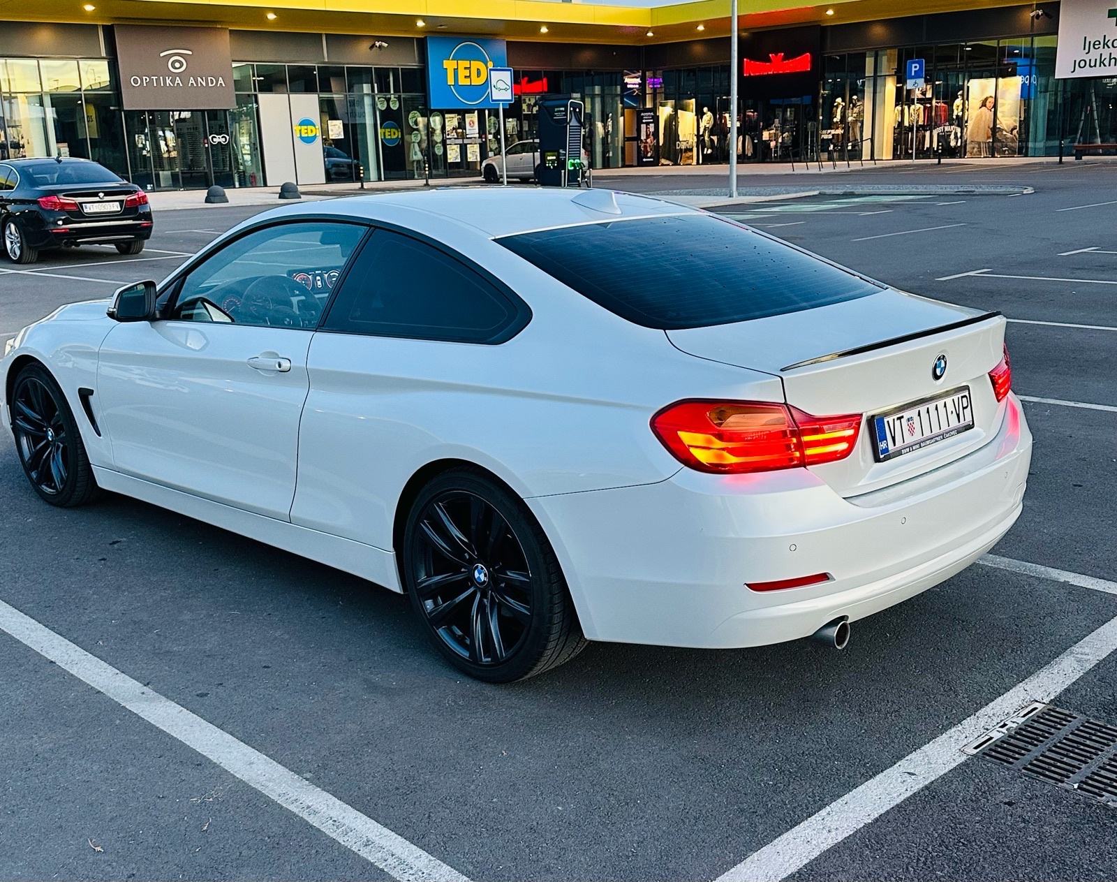 BMW serija 4 Coupe 420d 2016g reg. 11/26g automatik, fotografija 5