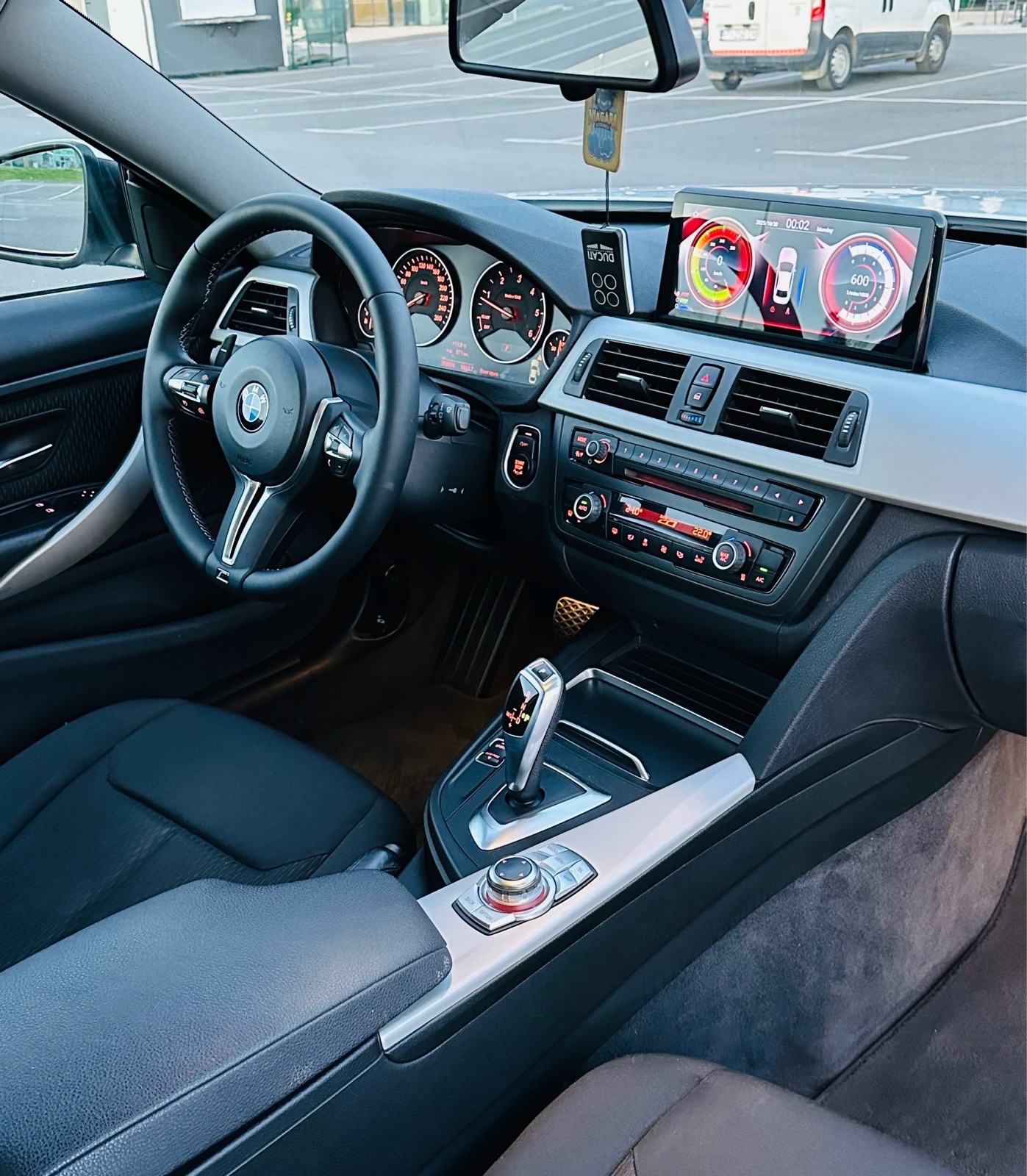 BMW serija 4 Coupe 420d 2016g reg. 11/26g automatik, fotografija 9