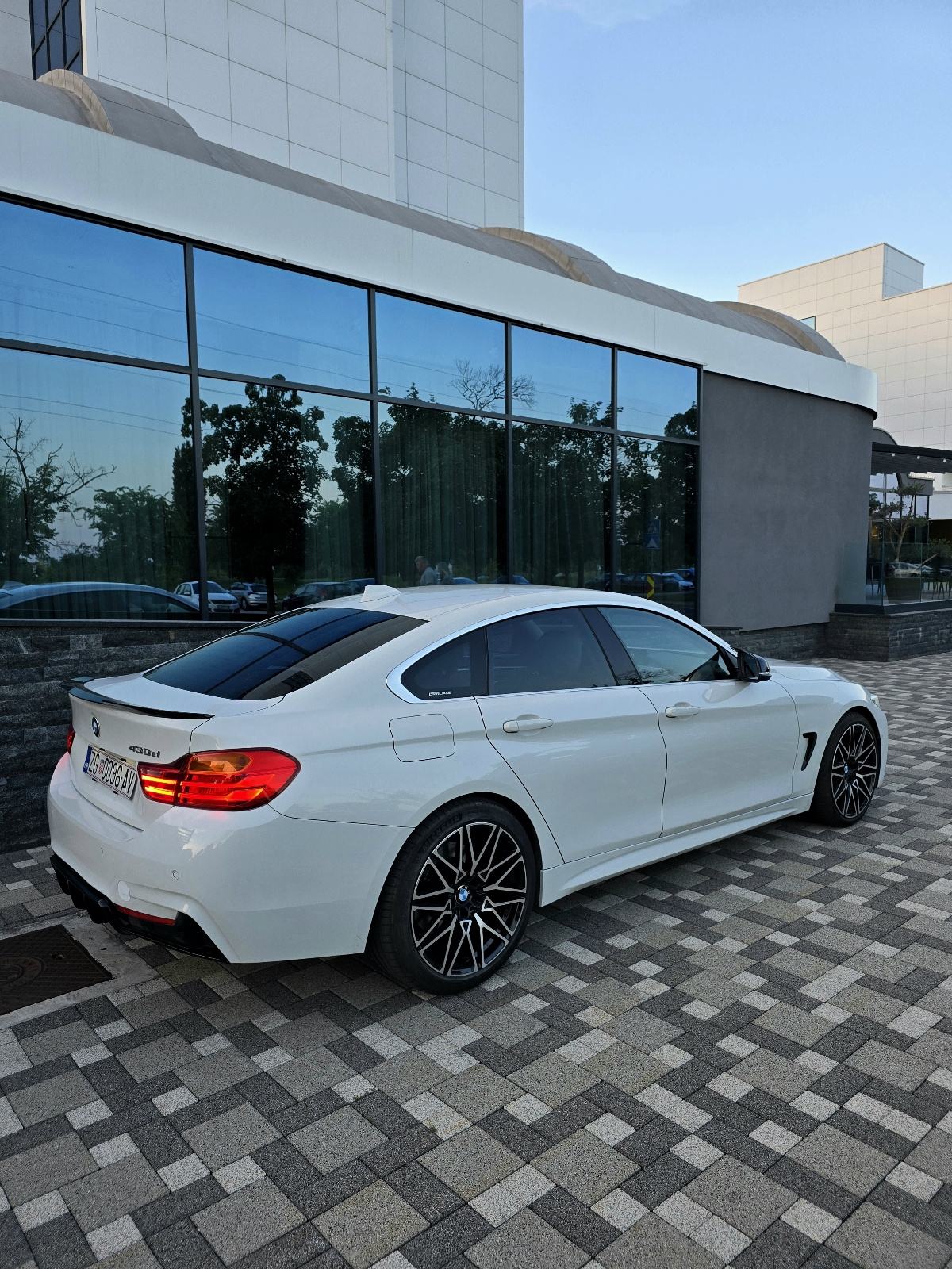 BMW serija 4 Gran Coupe 3.0 automatik, fotografija 4
