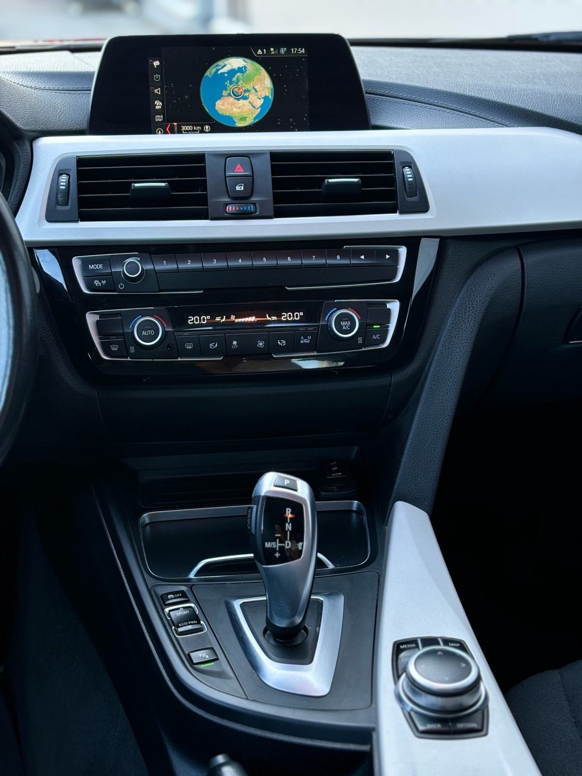 BMW serija 4 Gran Coupe 418d automatik, fotografija 4