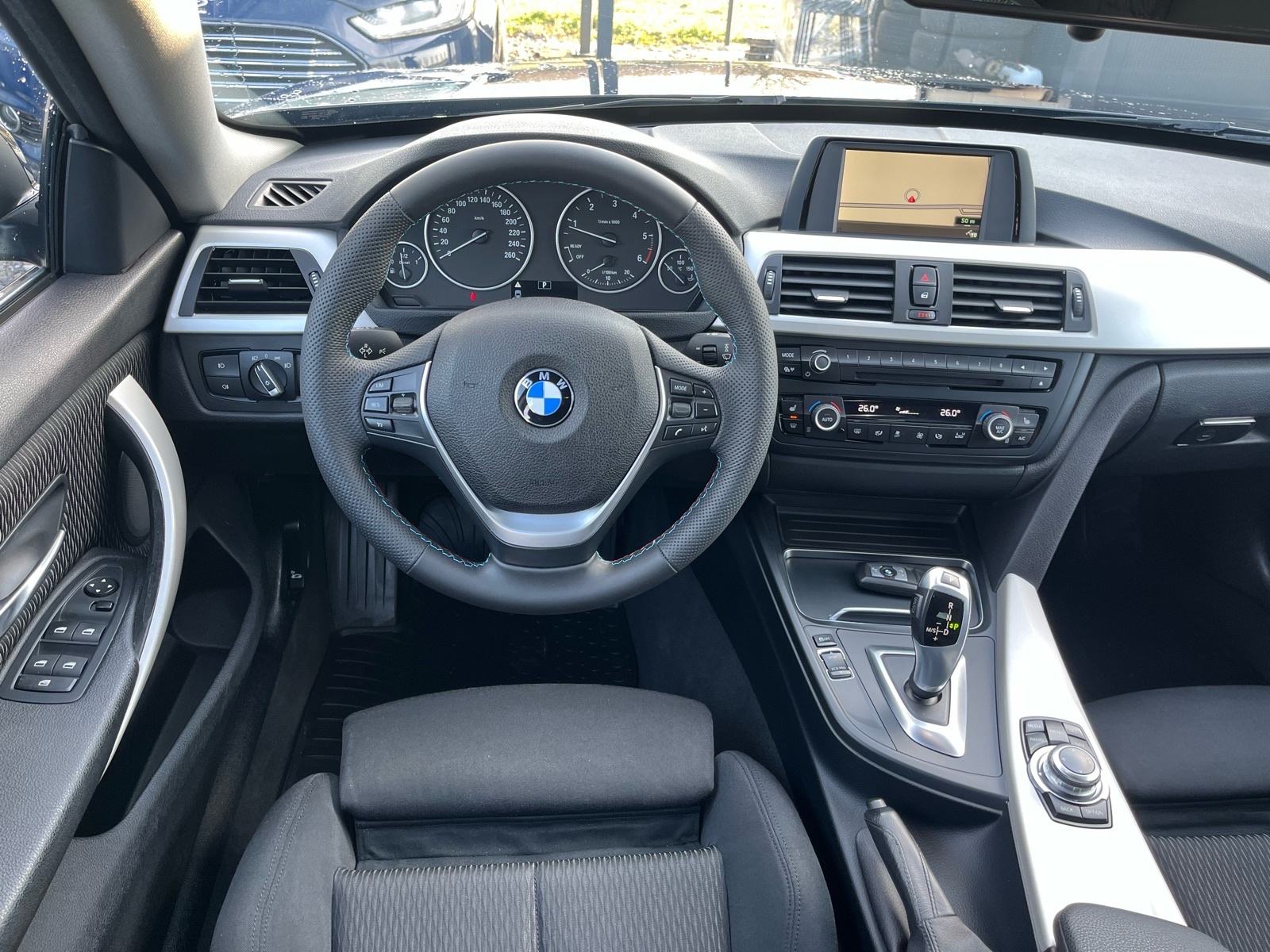 BMW serija 4 Gran Coupe 420d automatik, fotografija 17
