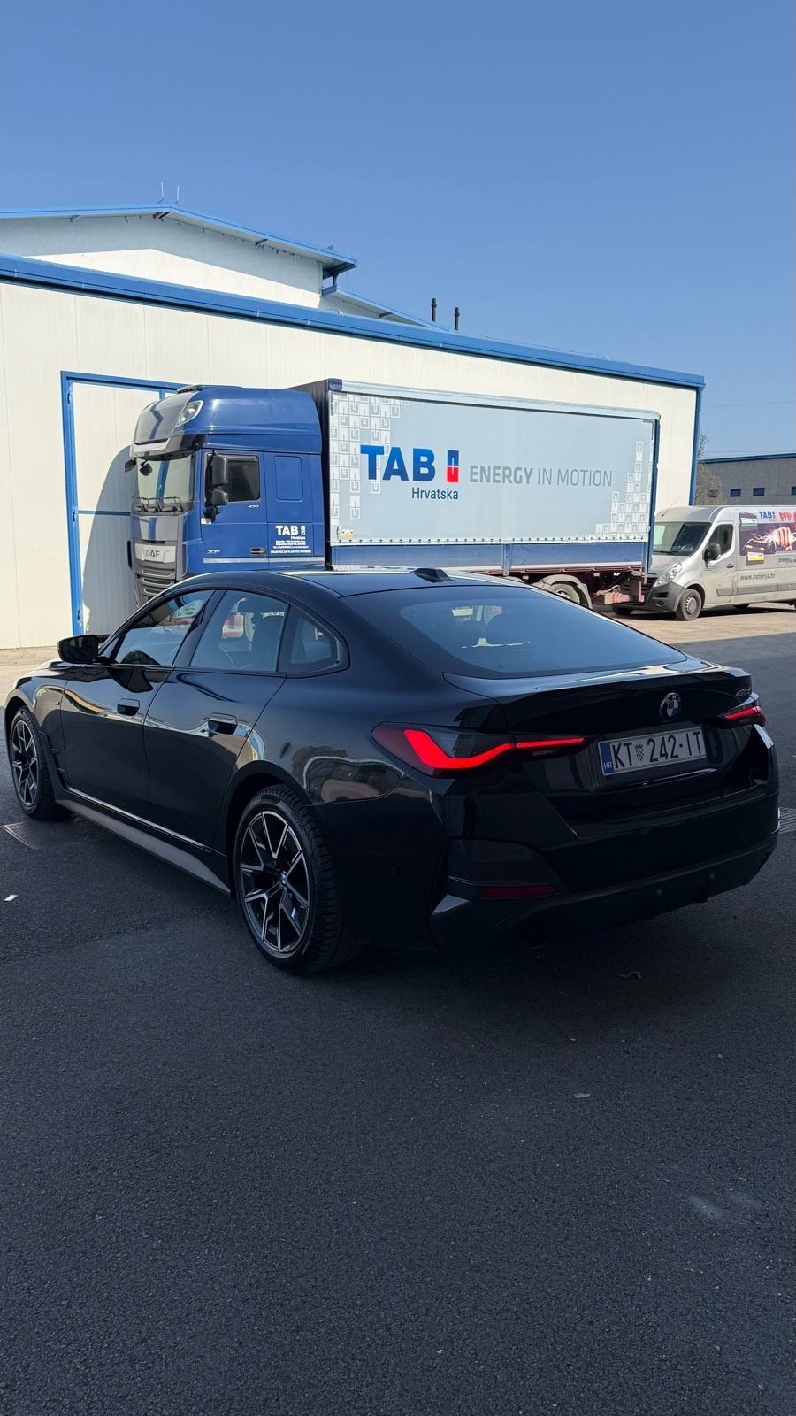 BMW serija 4 M SPORT PAKET 420d automatik, fotografija 6