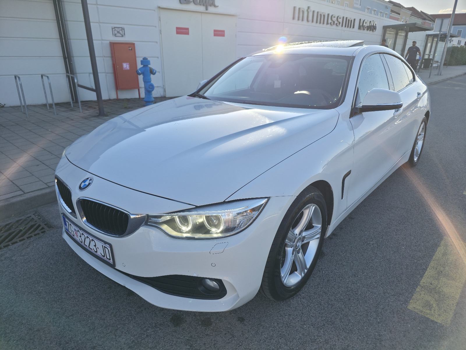 BMW serija 4 Gran Coupe 420d automatik, fotografija 8