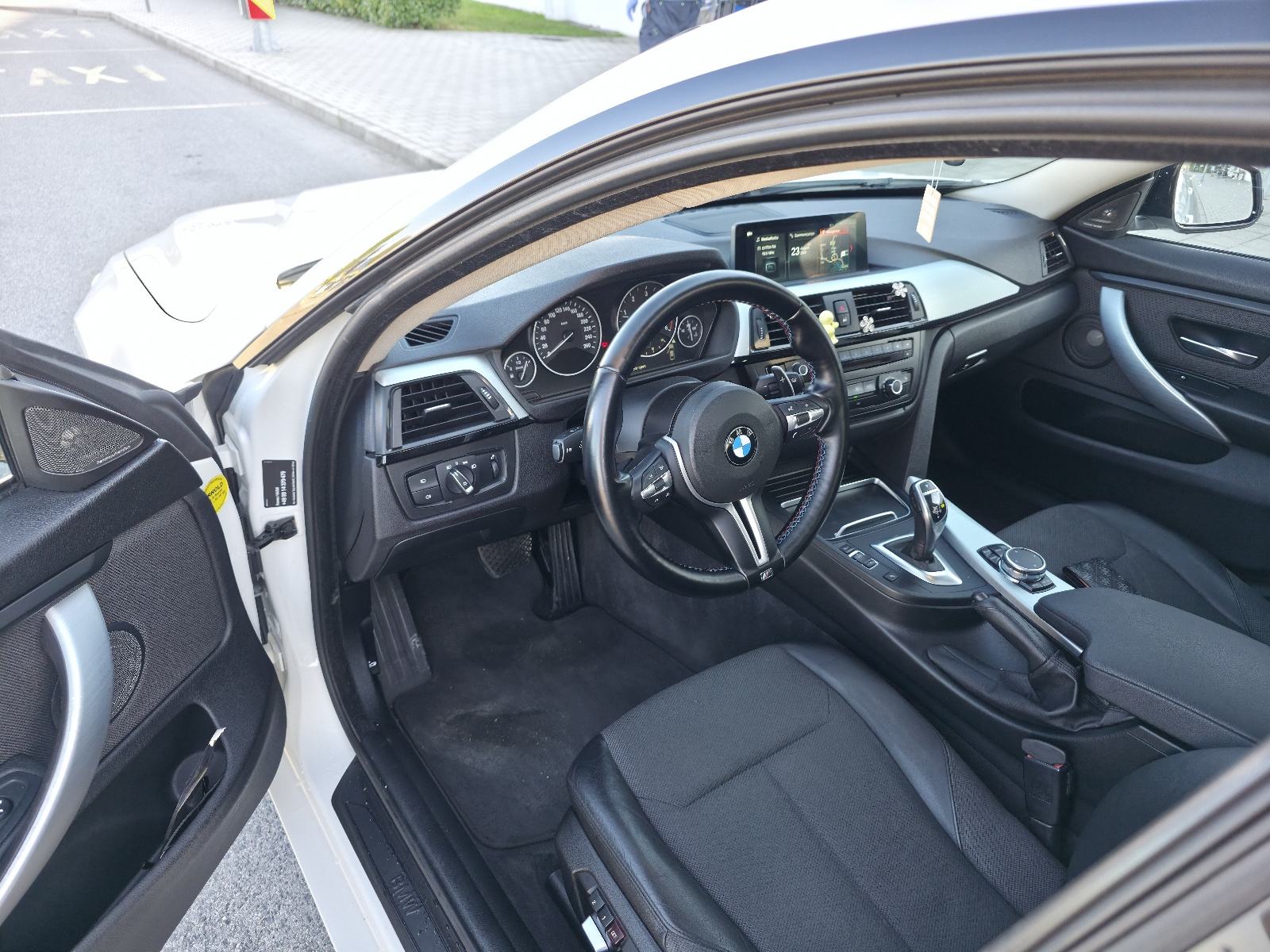 BMW serija 4 Gran Coupe 420d automatik, fotografija 10