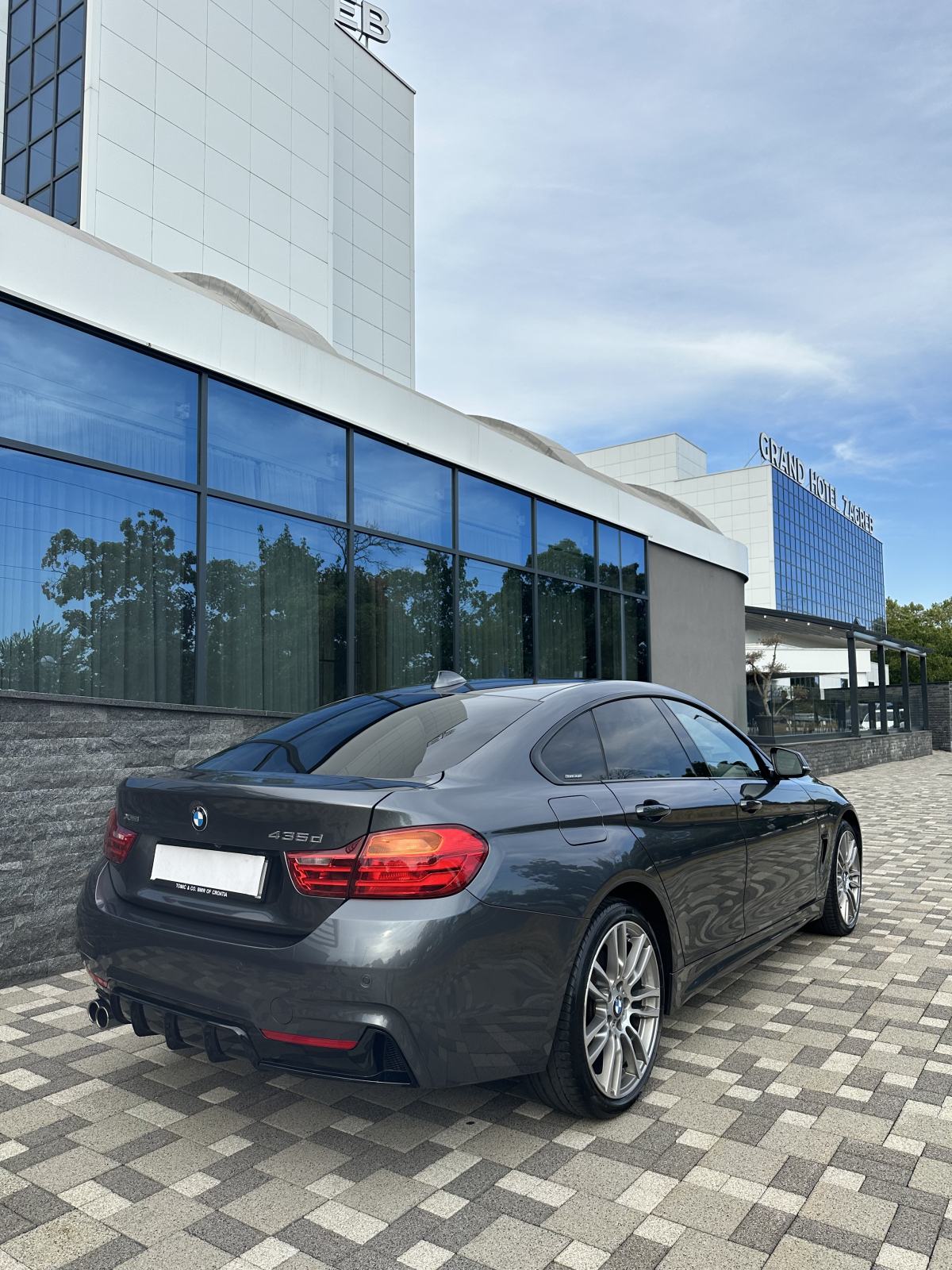 BMW 435XD M PAKET///UNIKATNA CRVENA KOZA, pogled izvana - slika 4