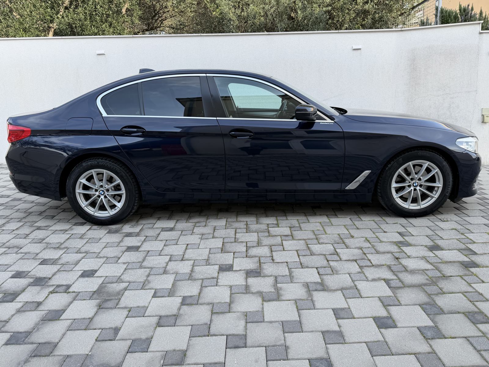 BMW serija 5 520d~Automatik~Navi~Full Led~Servisna, fotografija 8