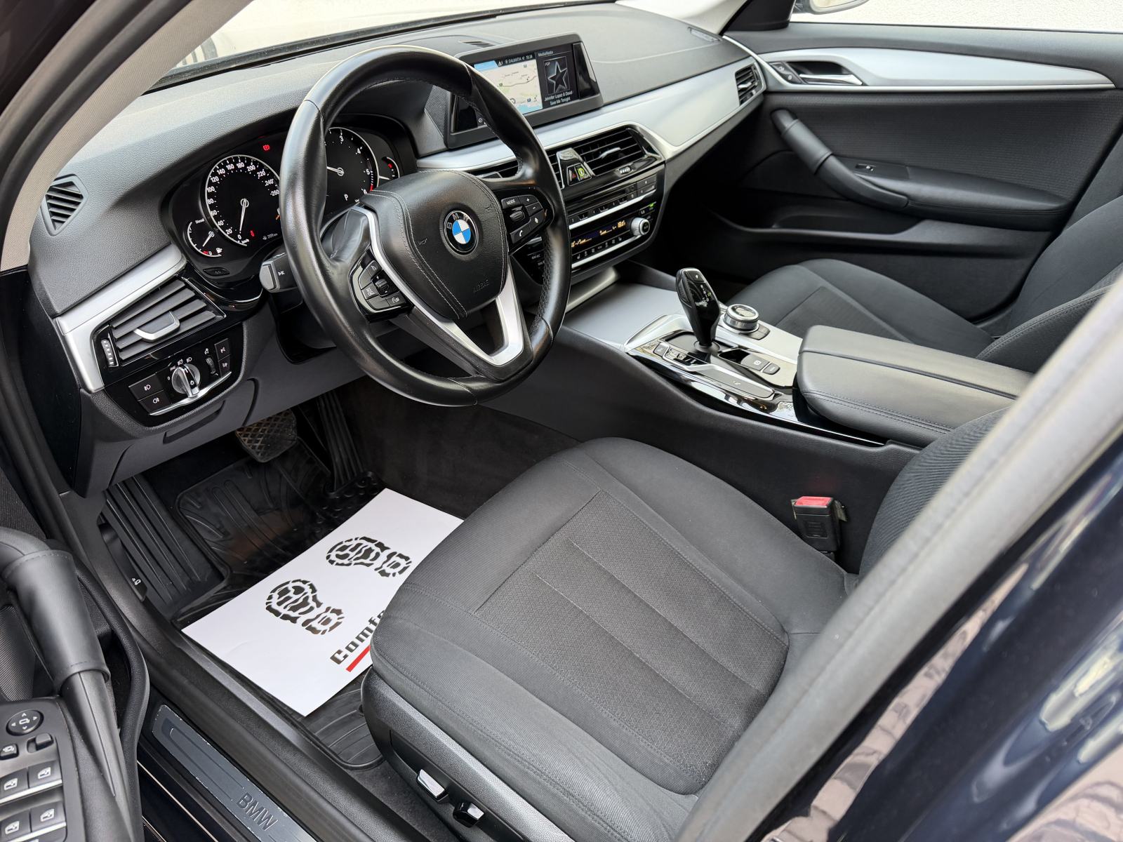 BMW serija 5 520d~Automatik~Navi~Full Led~Servisna, fotografija 14