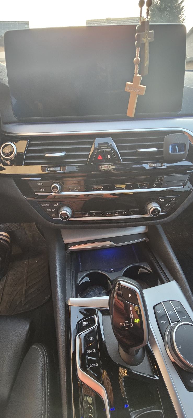 BMW serija 5 2021g, fotografija 15