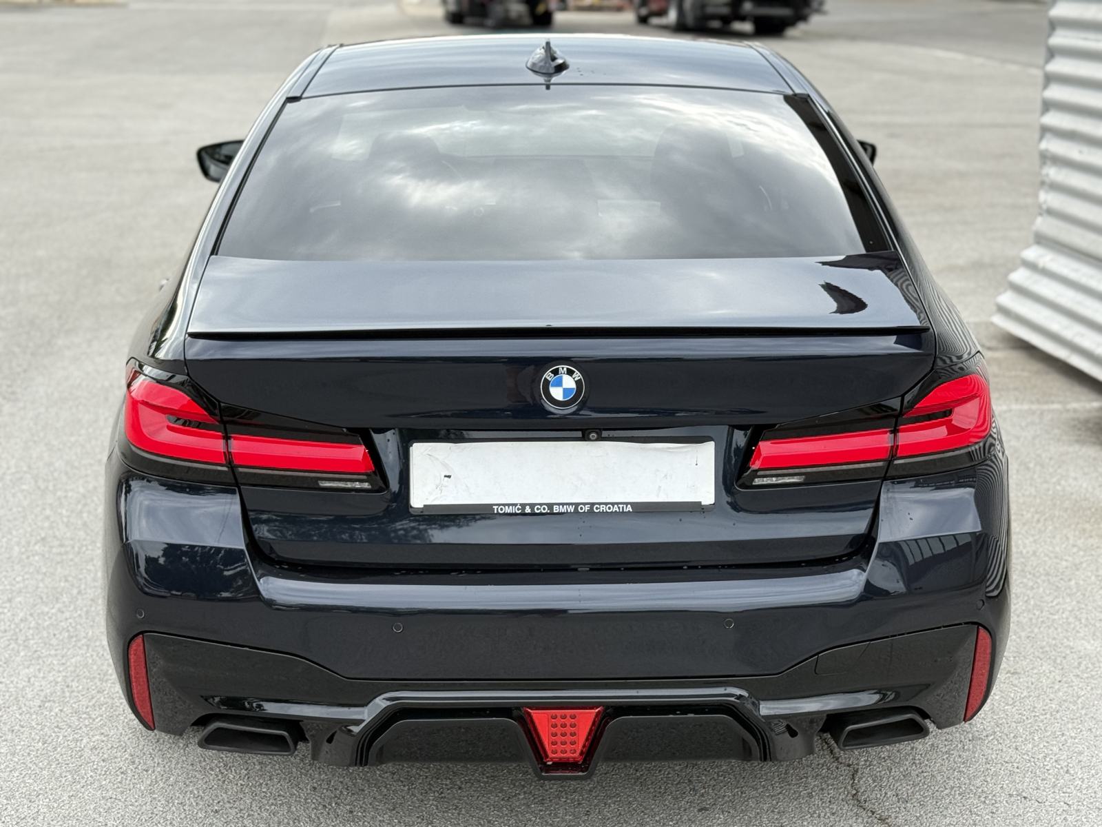 BMW serija 5 520 D M5 LOOK REDIZAJN M PAKET 190 KS LASERI HEAD UP ALU, fotografija 11