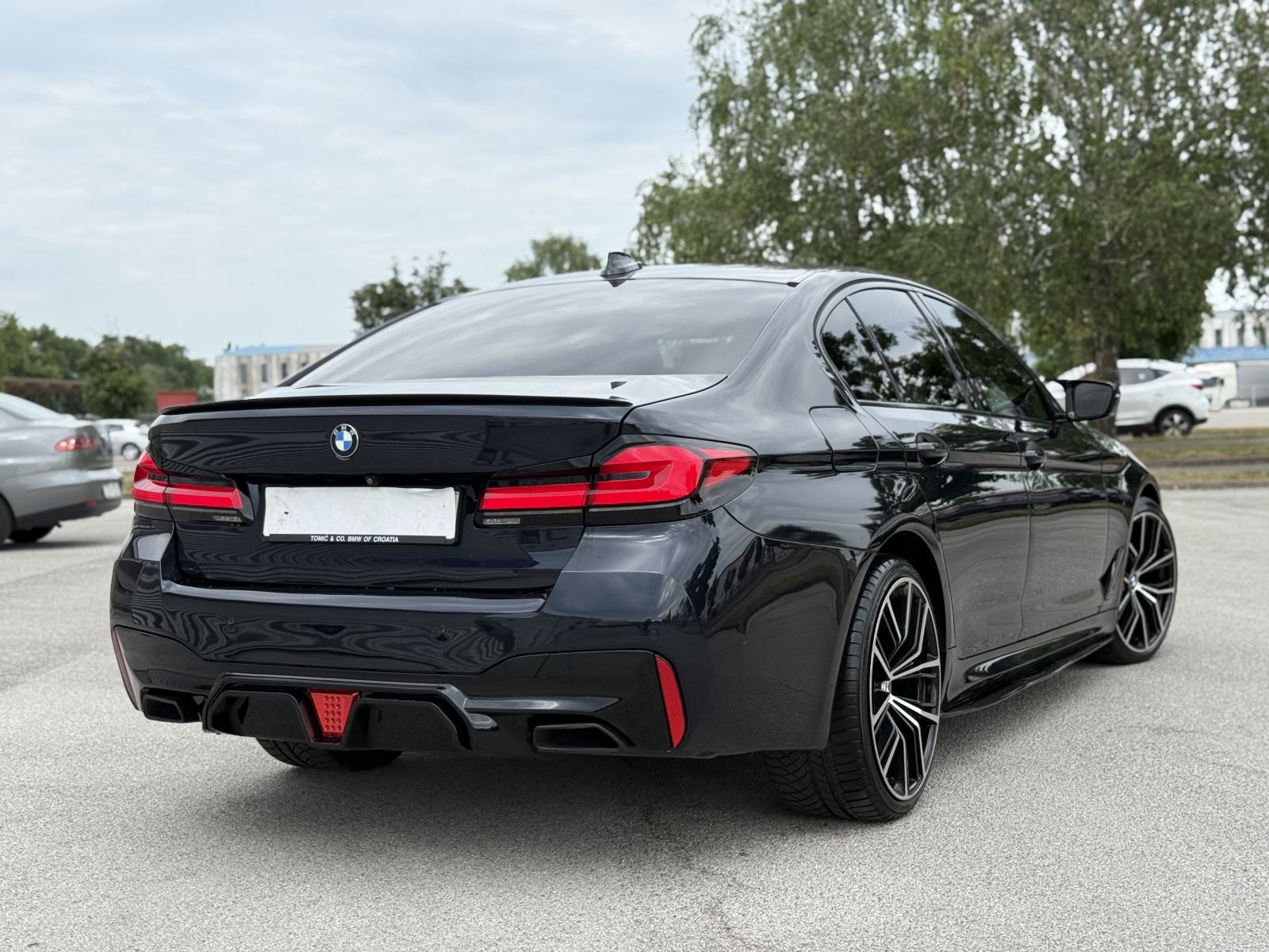 BMW serija 5 520 D M5 LOOK REDIZAJN M PAKET 190 KS LASERI HEAD UP ALU, pogled izvana - slika 3