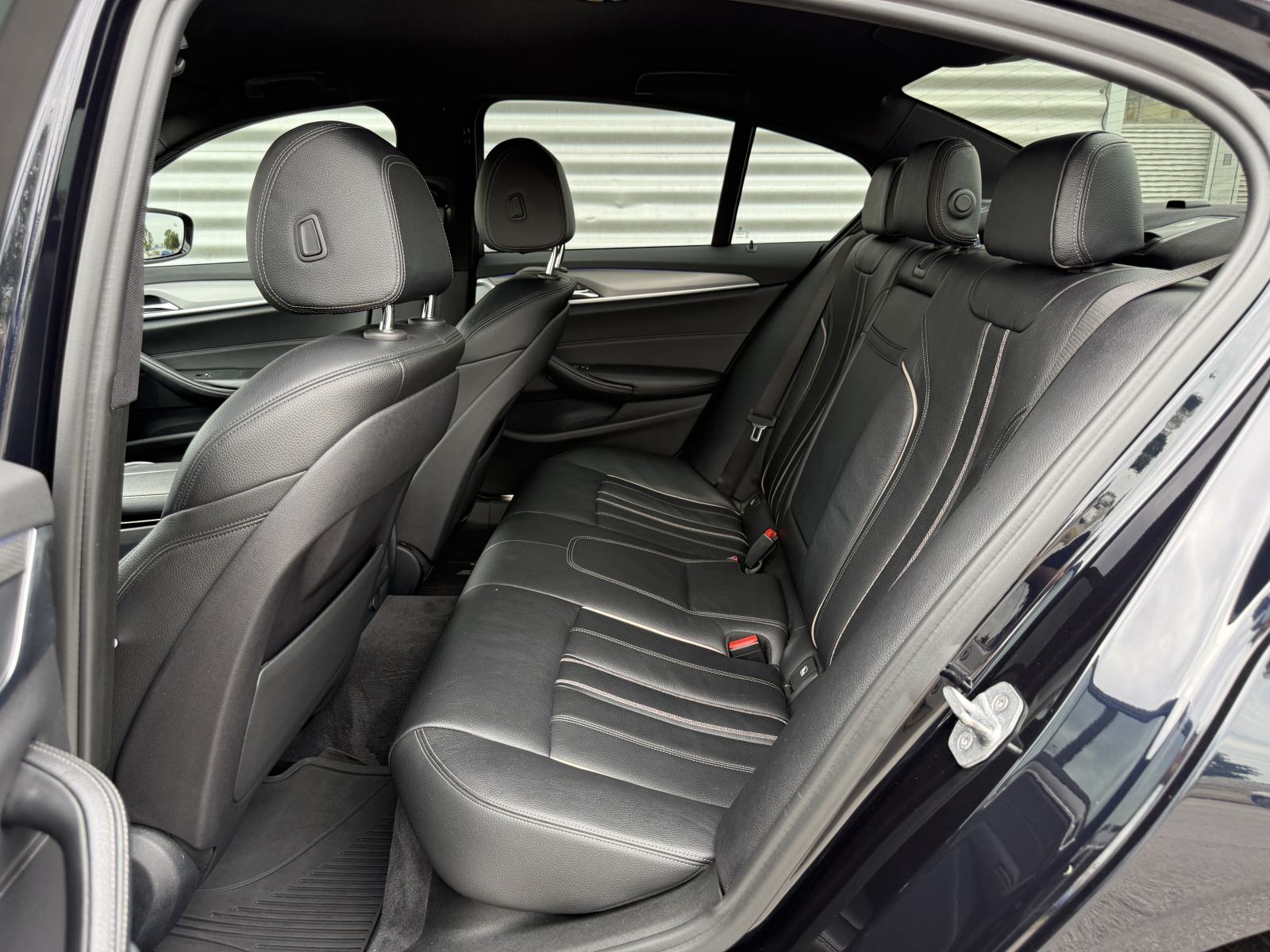 BMW serija 5 520 D M5 LOOK REDIZAJN M PAKET 190 KS LASERI HEAD UP ALU, fotografija 12