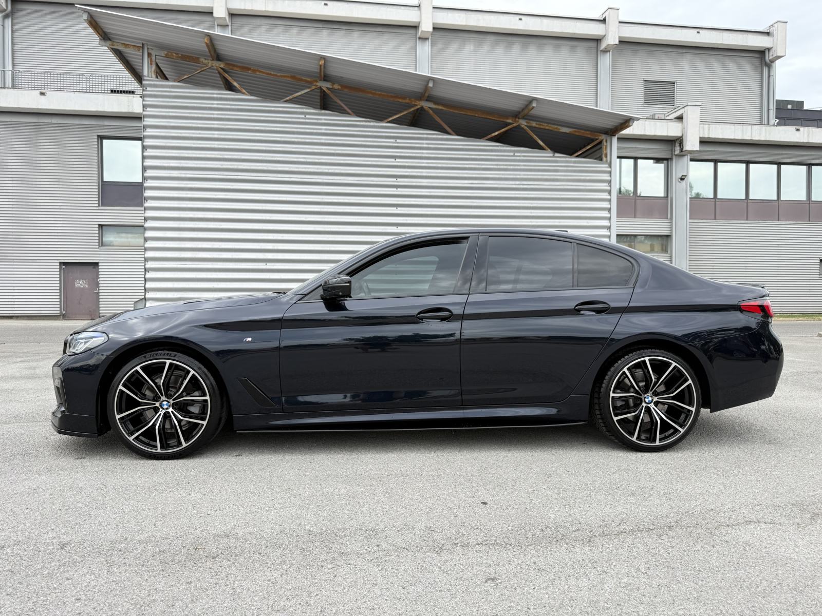 BMW serija 5 520 D M5 LOOK REDIZAJN M PAKET 190 KS LASERI HEAD UP ALU, fotografija 9